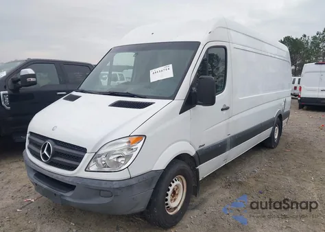 2012 Mercedes-Benz Sprinter 2500 High Roof из США, поврежденный, VIN WD3PE8CB2C5704133